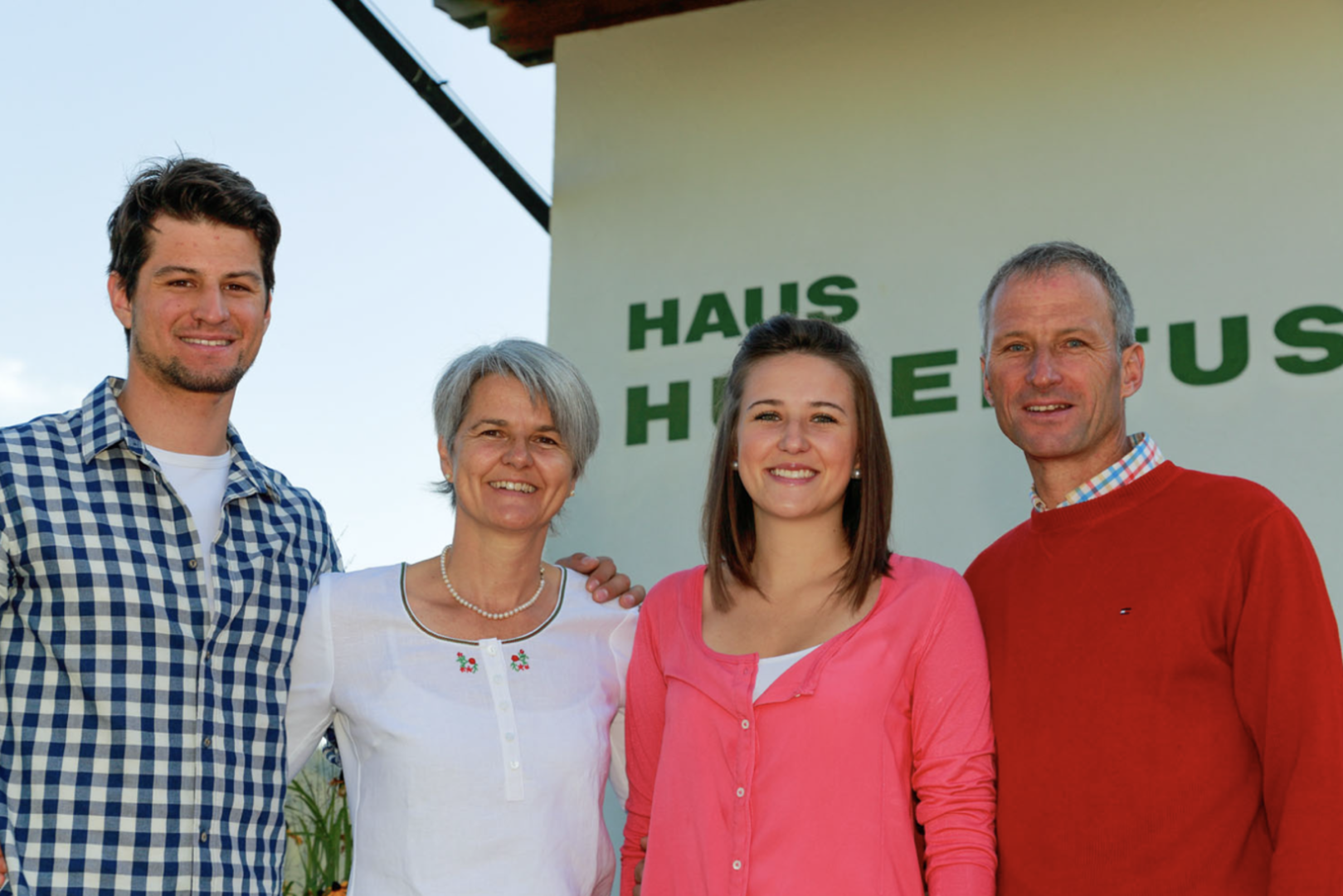 Familie Strolz | Credit: www.hubertuswarth.at