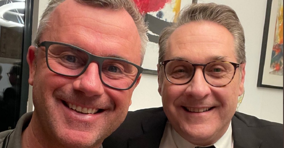 Ein  Selfie von Norbert Hofer und HC Strache