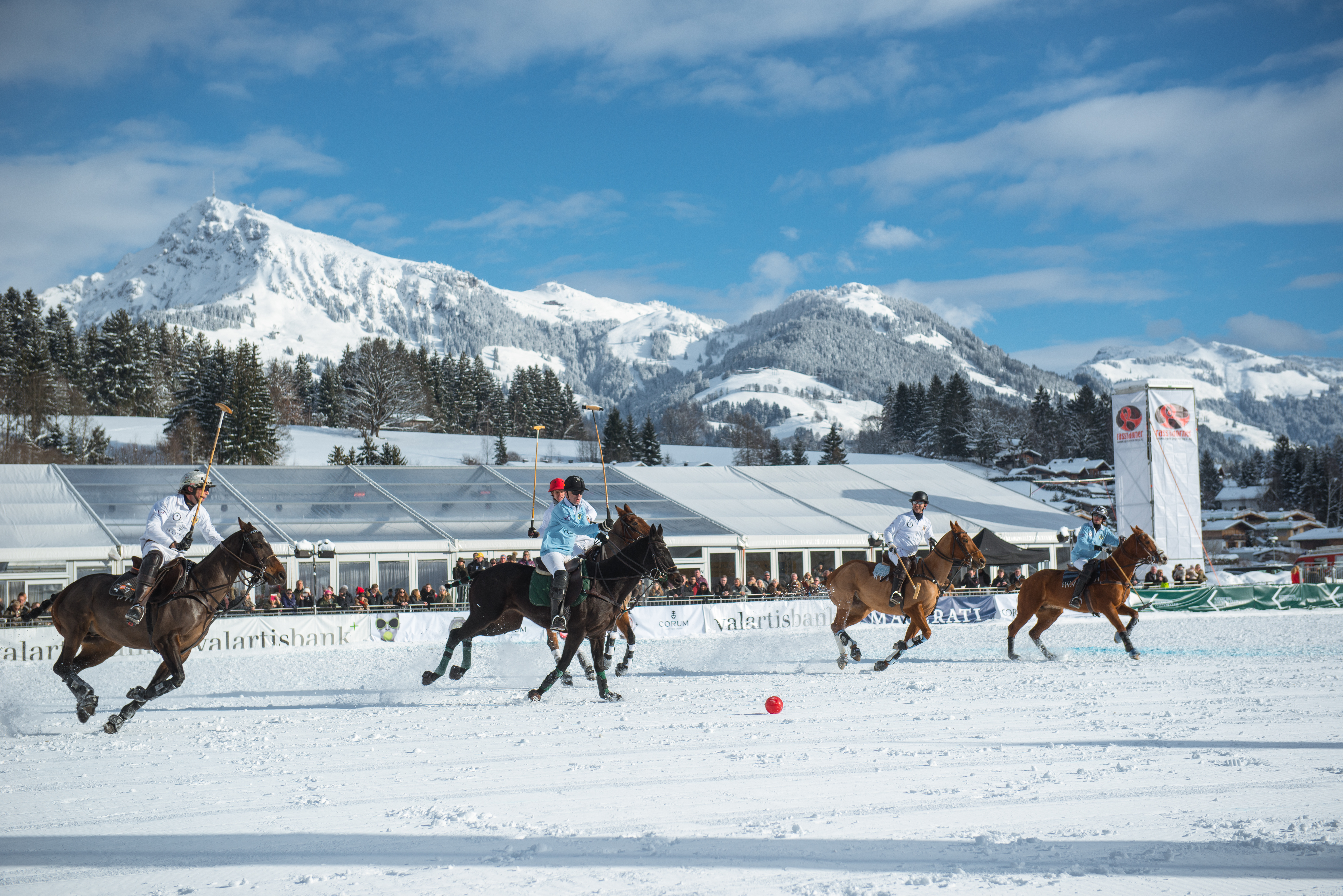 Snow Polo mit Bergkulisse | Credit: Kitzbühel Tourismus/Michael Werlberger