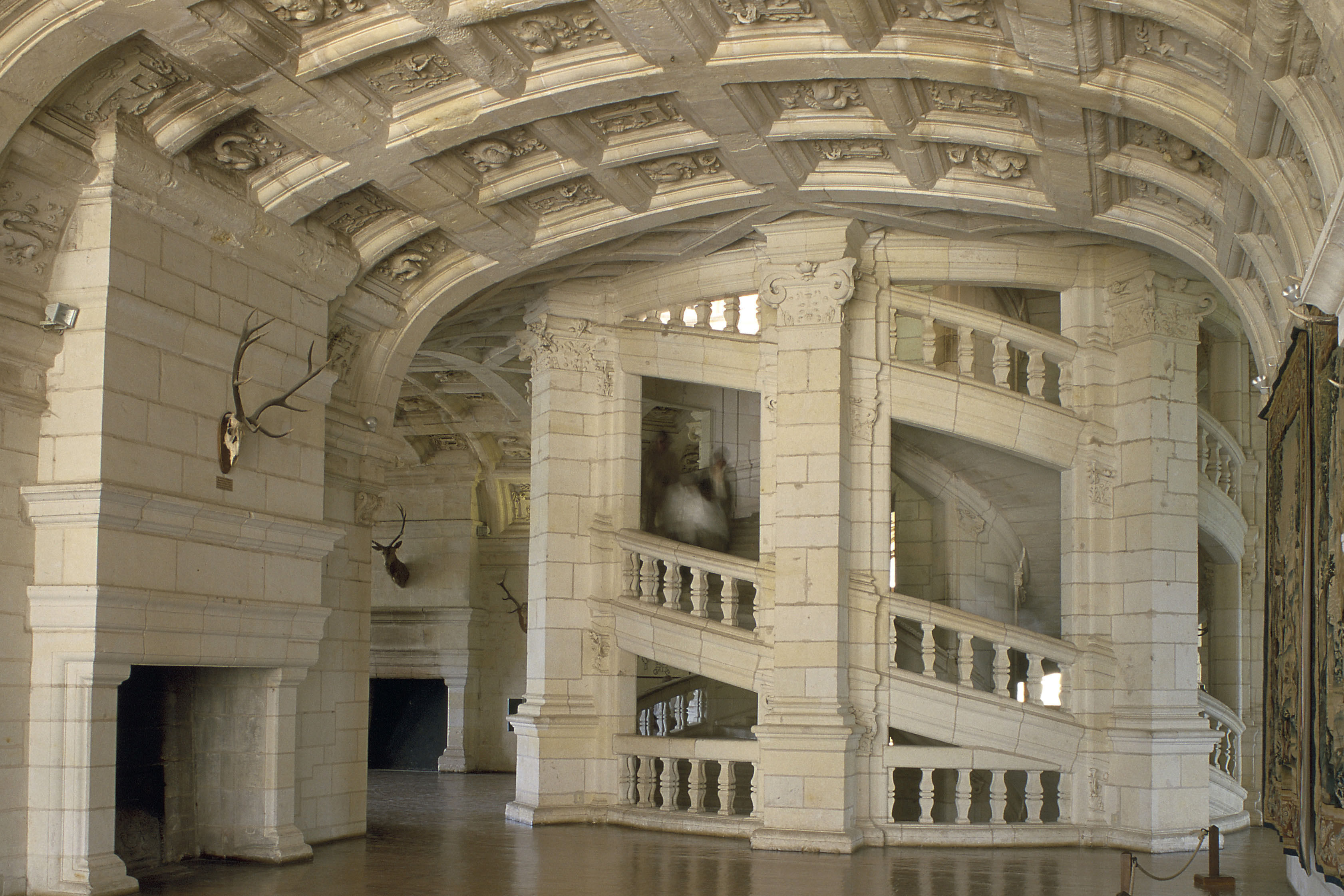 Doppelwendeltreppe | Credit: Hervé Champollion / akg-images / picturedesk.com