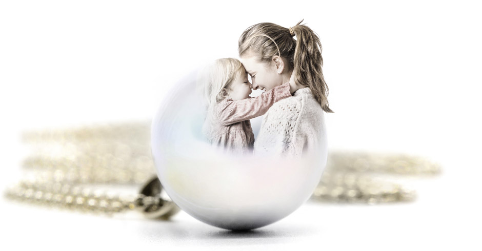 Perle mit Abbild von Kindern