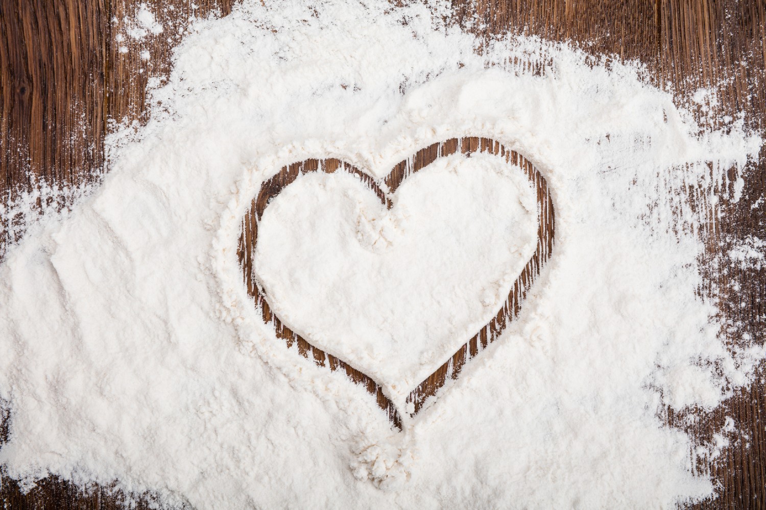 Ein Herz im Mehl | Credit: iStock.com/AndreyPopov
