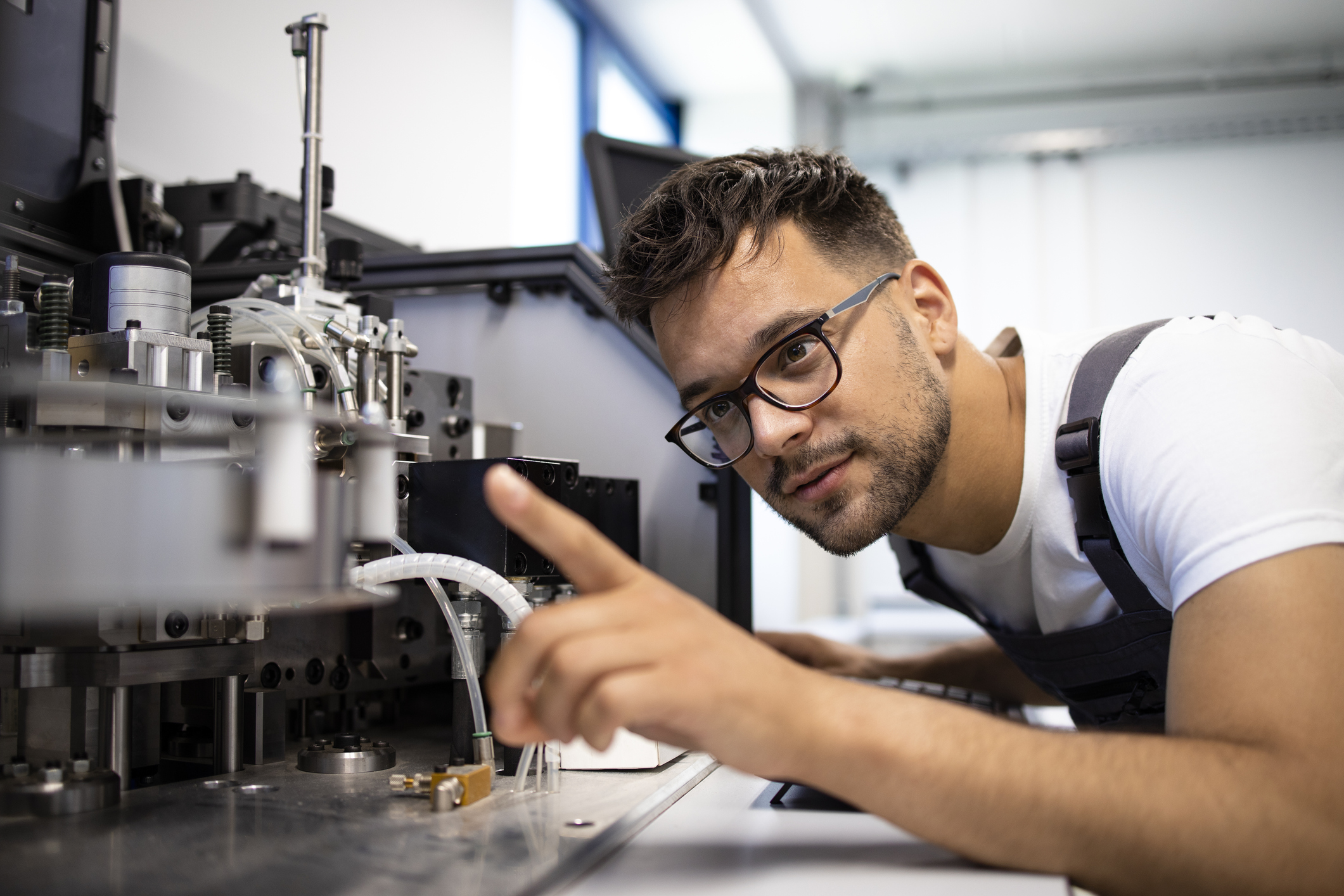 Techniker | Credit: iStockphoto/Smederevac