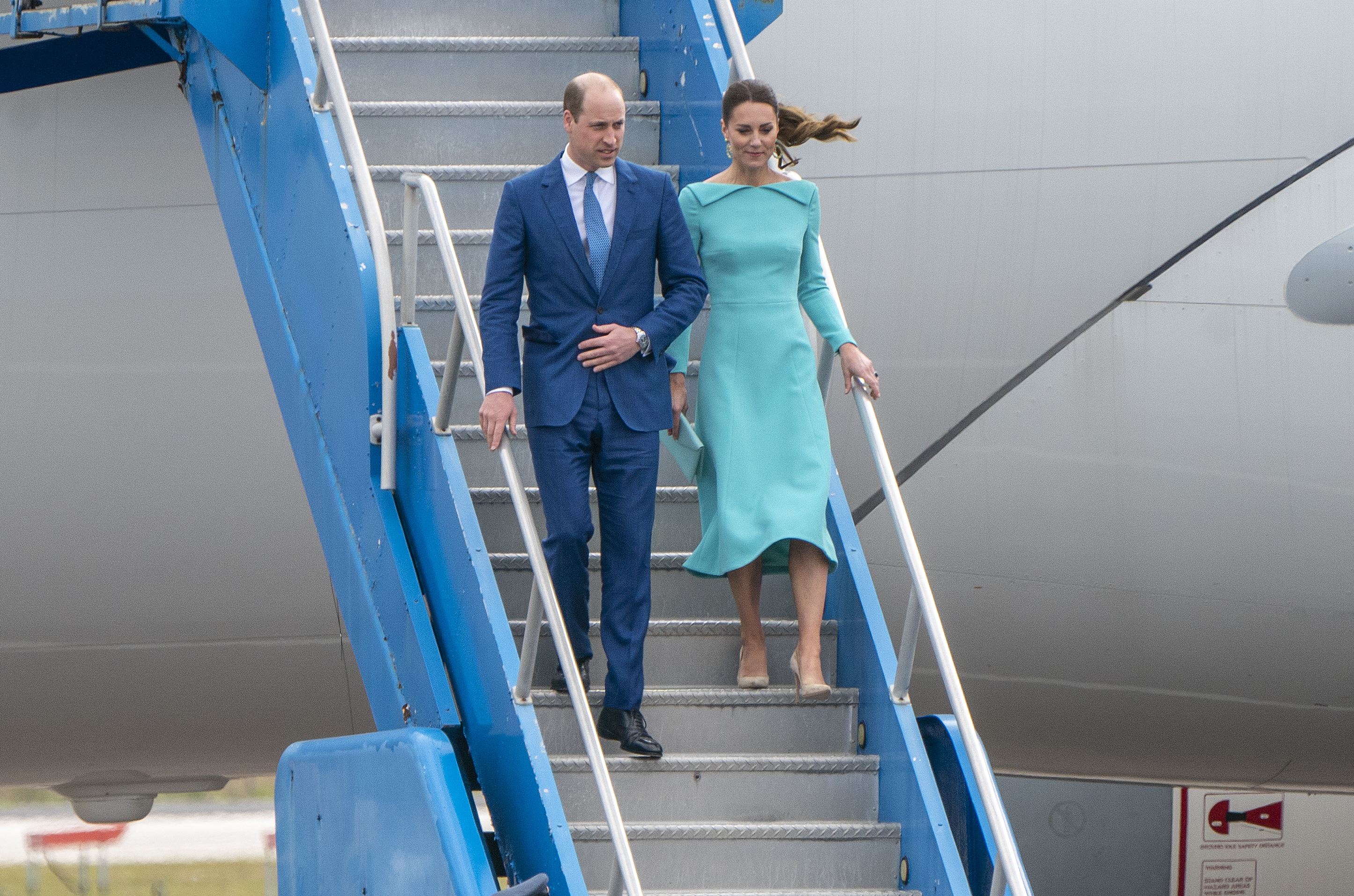 Kate und William bei der Landung auf den Bahamas