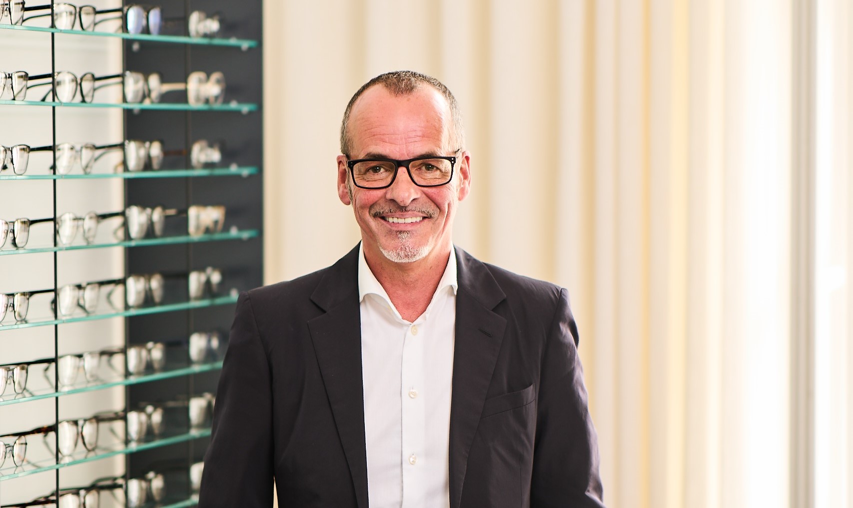 Hermann Ebenbichler, Hartlauer