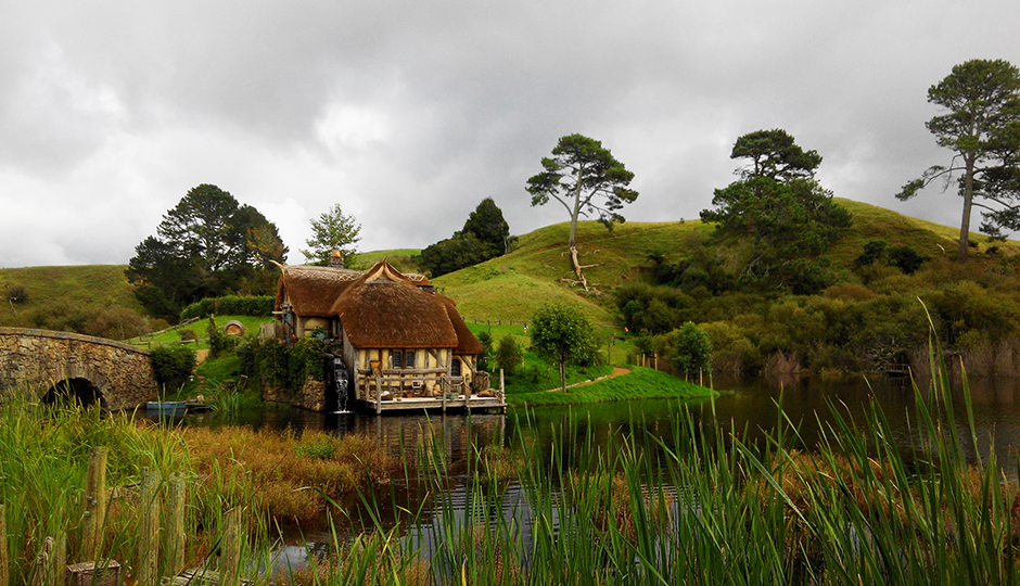 Hobbiton alias Matamata in Neuseeland | Credit: iStock.com/Nowmada