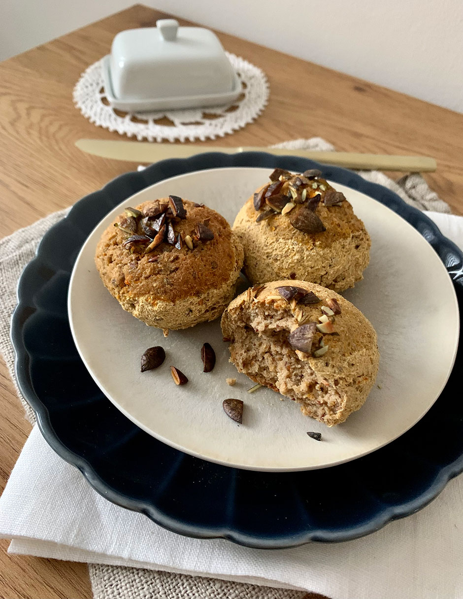 Buchweizen-Karotten-Brötchen | Credit: Bettina Fleiss