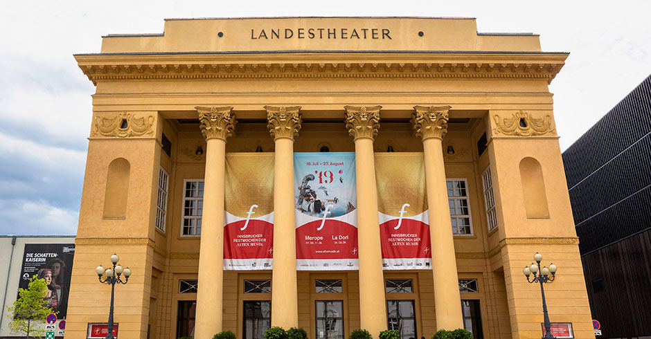 Das Landestheater Tirol in Innsbruck | Credit: Ernst Weingartner / Weingartner-Foto / picturedesk.com