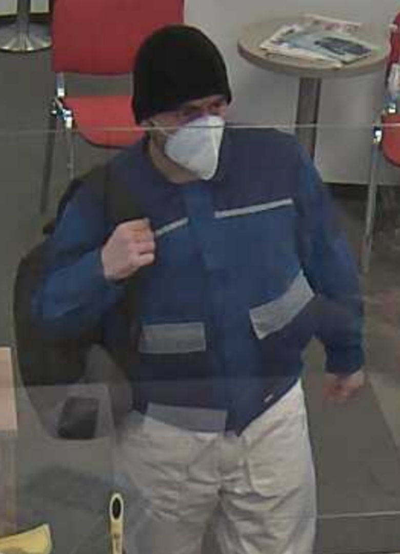 Die Polizei sucht nach diesem Mann.