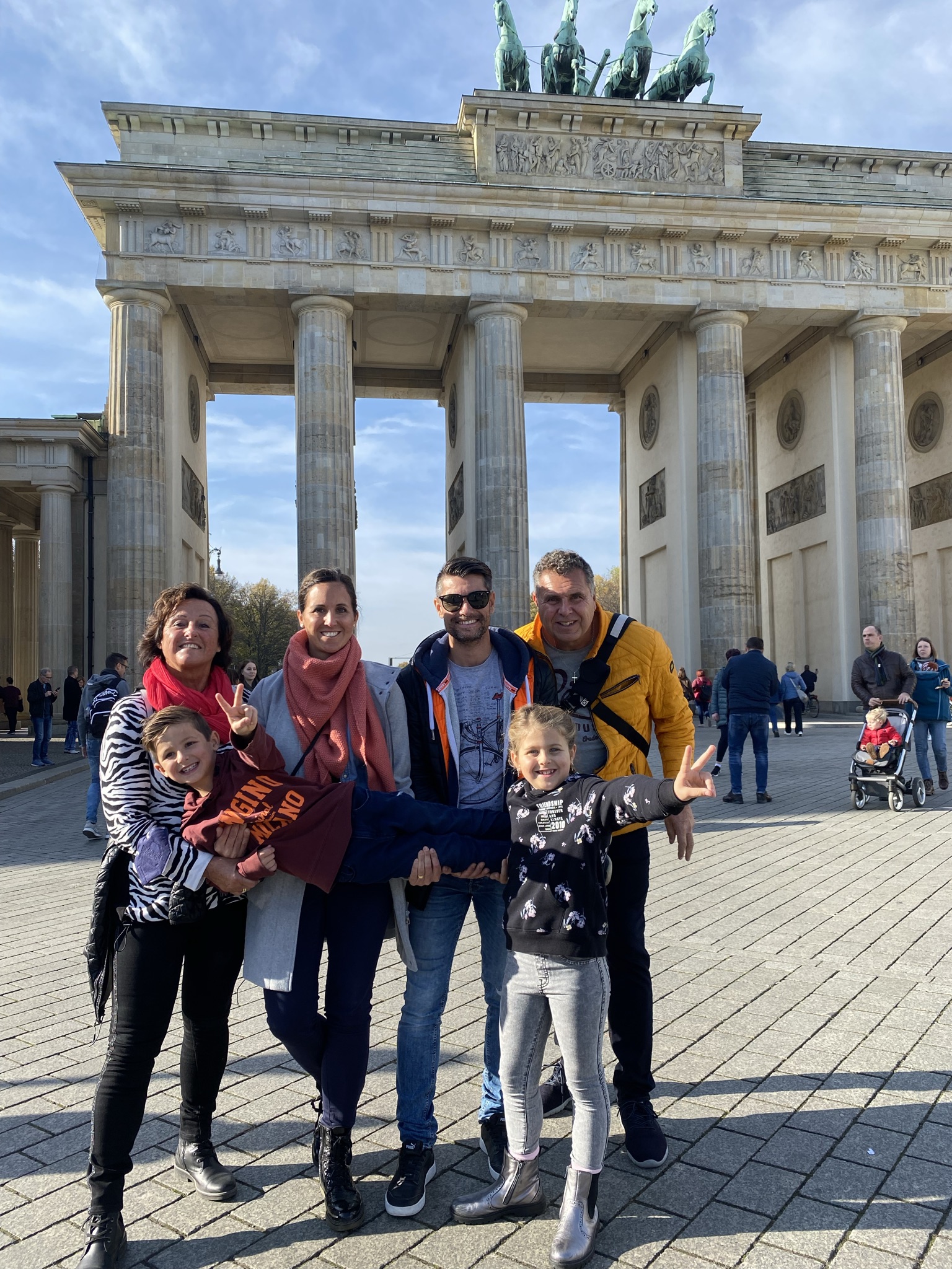 Paulina Zambelli mit Familie | Credit: Daniela Zambelli