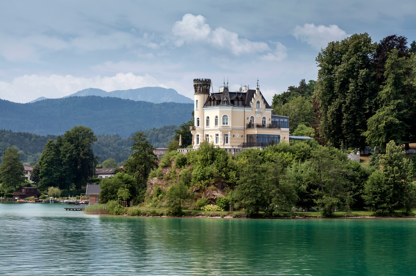 Schloss Reifnitz | Credit: MAURITIUS IMAGES PANTHER MEDIA GMBH ALAMY ALAMY STOCK PHOTOS