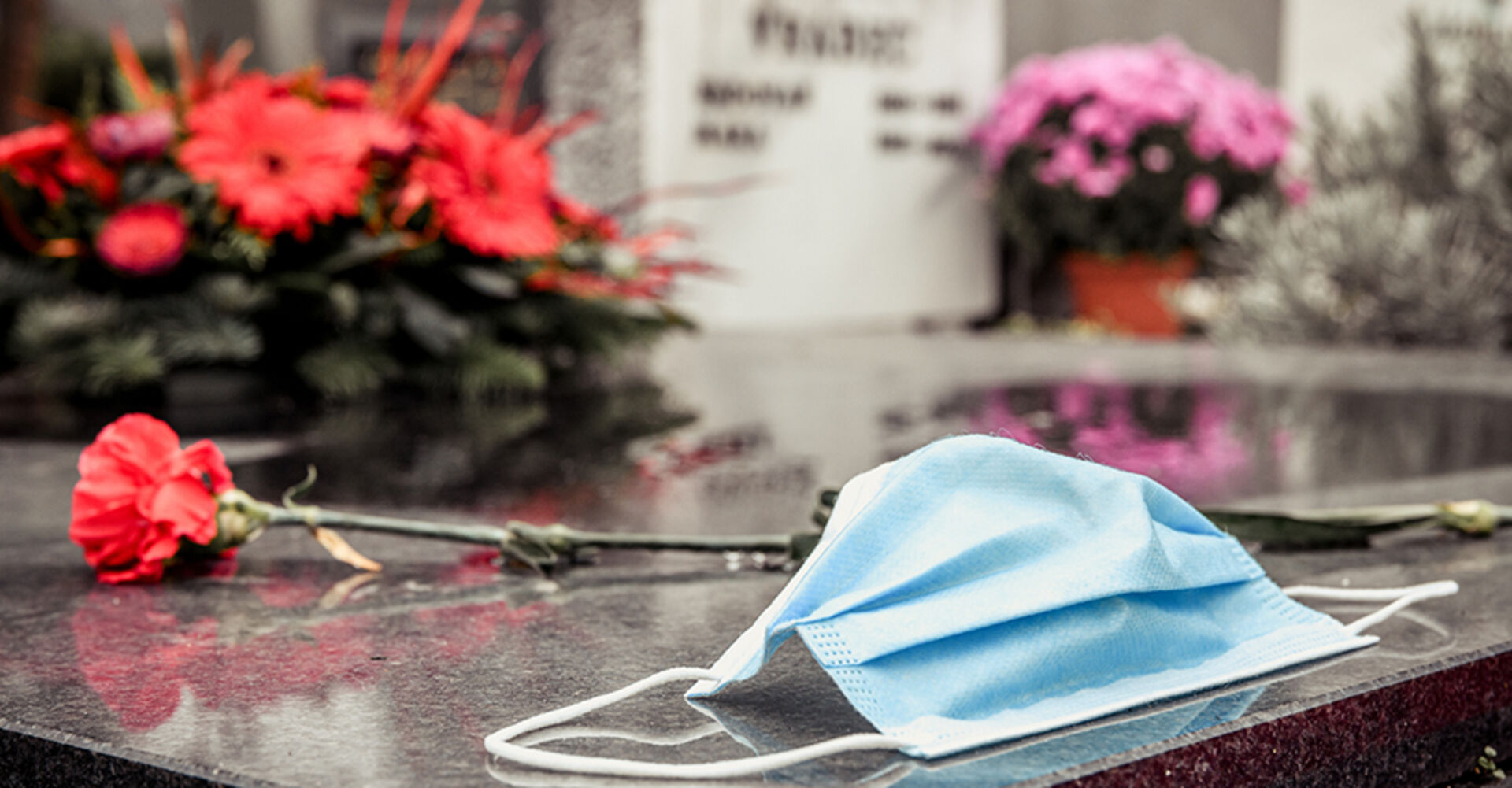 Jeder Zehnte ist 2021 an Corona verstorben