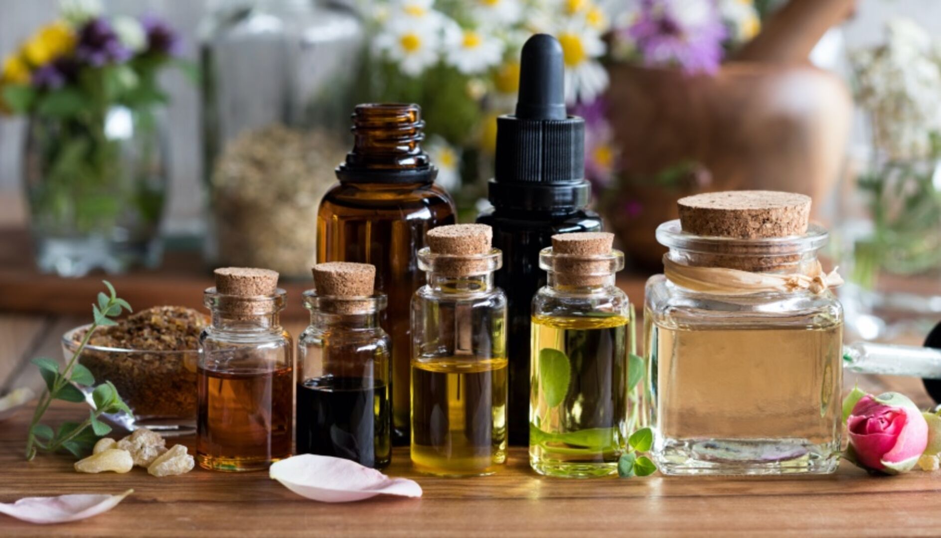 Ätherische Öle | Credit: iStock.com/Madeleine_Steinbach