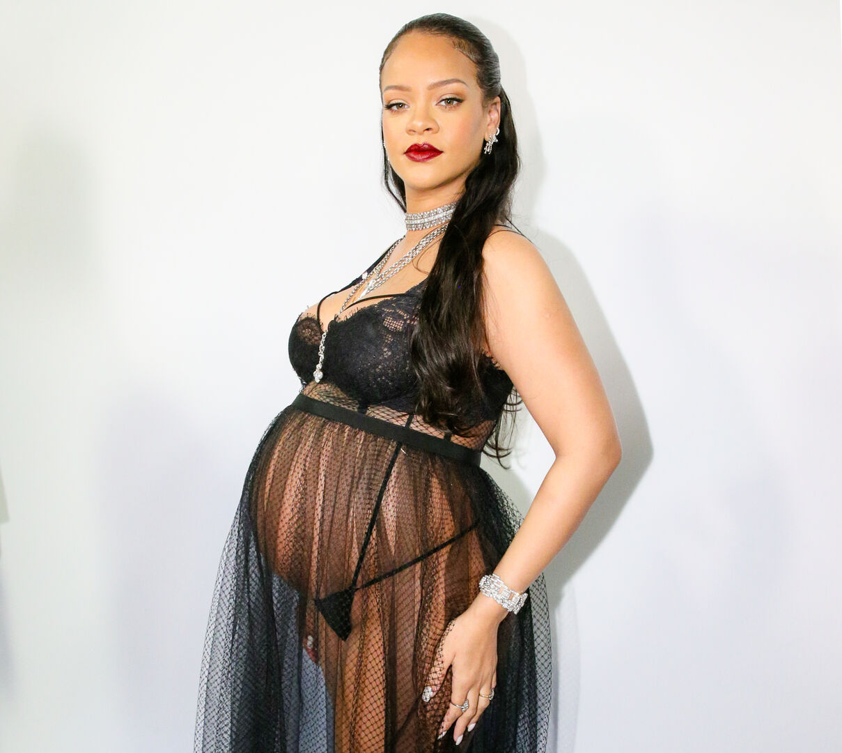 Sängerin Rihanna mit Babybauch