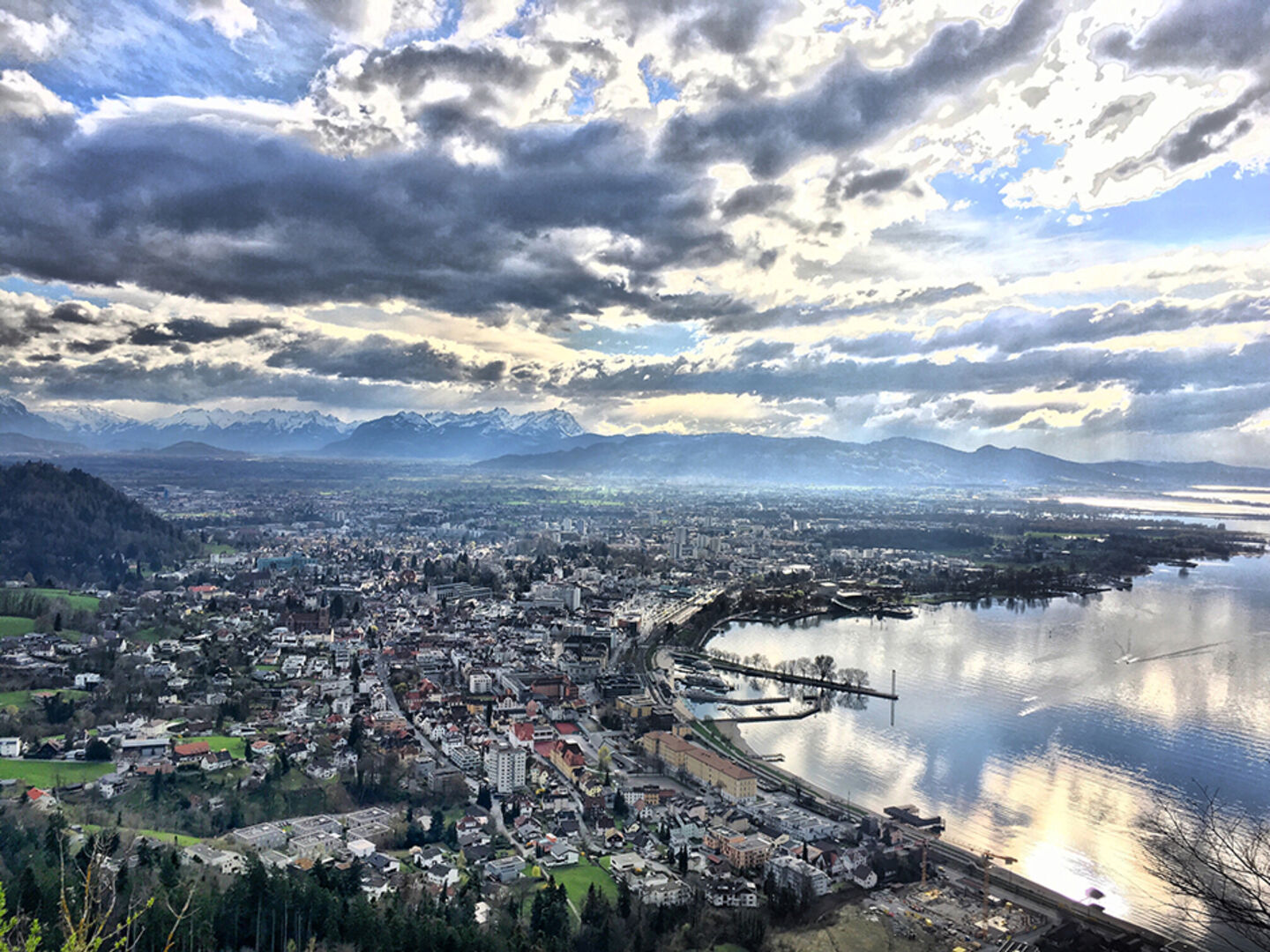 Bregenz und der Bodensee von oben | Credit: iStock.com/Lisa Lindner