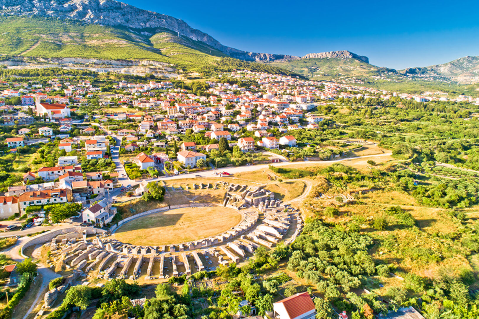 Die kroatische Stadt Solin von oben | Credit: iStock.com/xbrchx