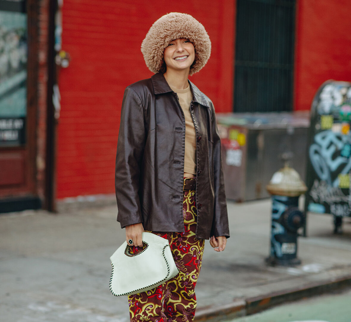 Alyssa Coscarelli in modischer Winterkleidung | Credit: Claire Guillon / Camera Press / picturedesk.com