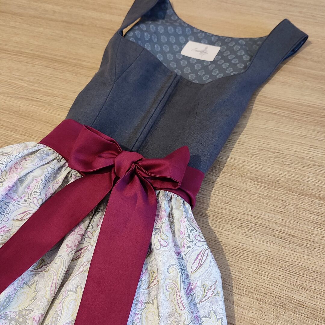 Dirndl Wals | Credit: Anna Langwallner Einzelstück