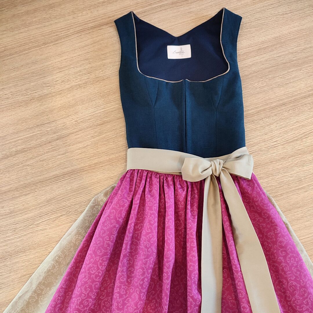 Dirndl Einzelstück | Credit: Anna Langwallner Einzelstück