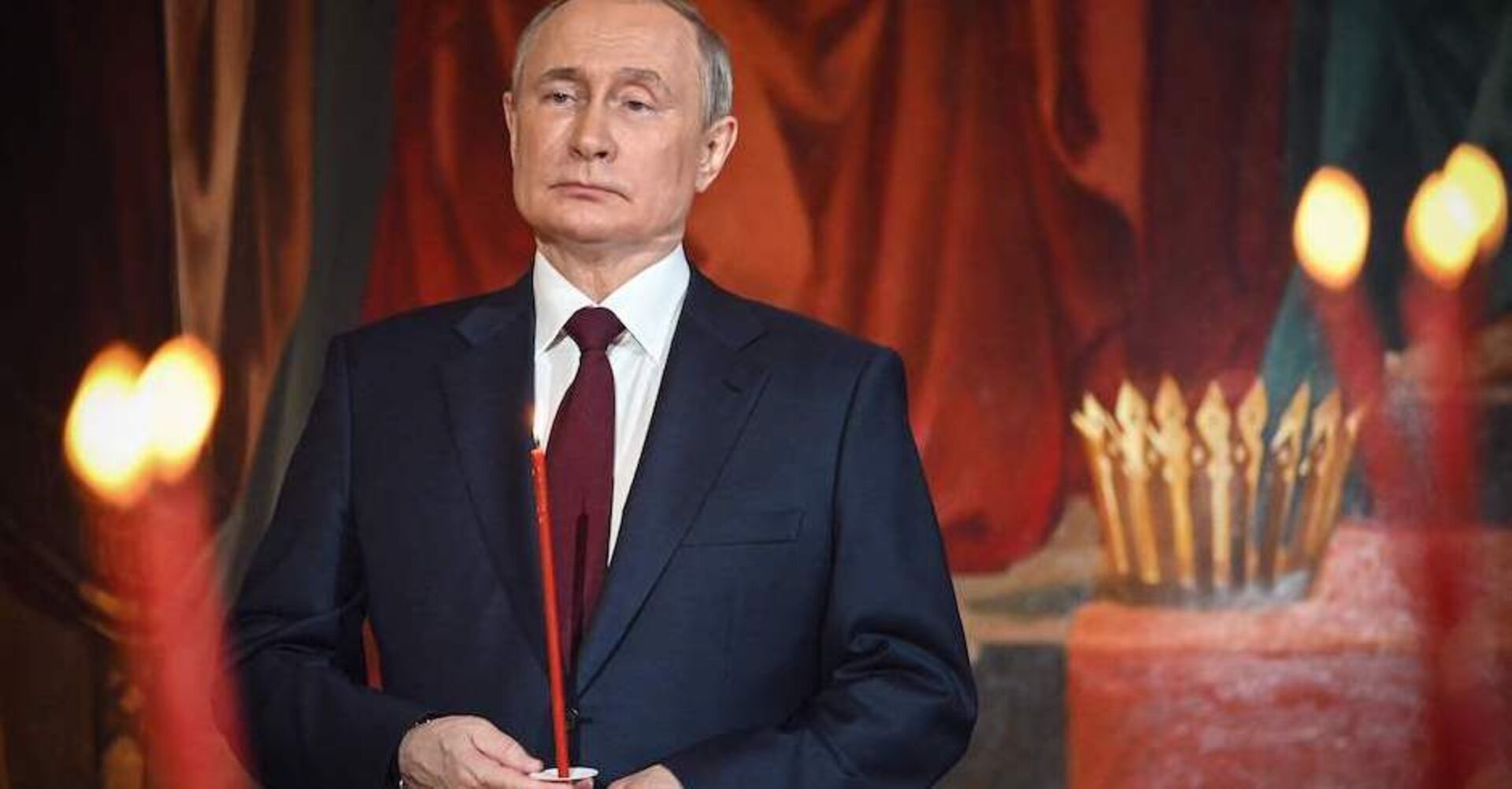 Porträt mit brennenden Kerzen