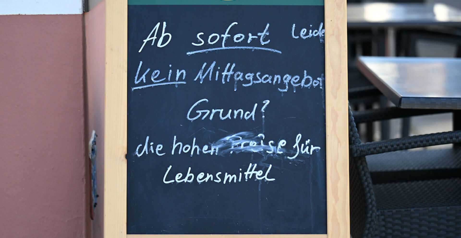 Tafel mit Kreideaufschrift