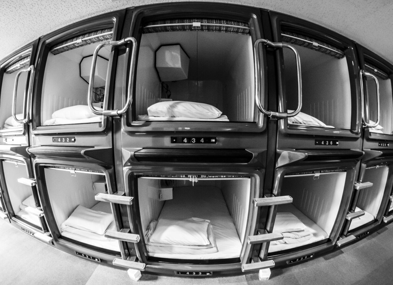 Schlafkojen in Japan | Credit: iStockphoto/Elisa Santoro