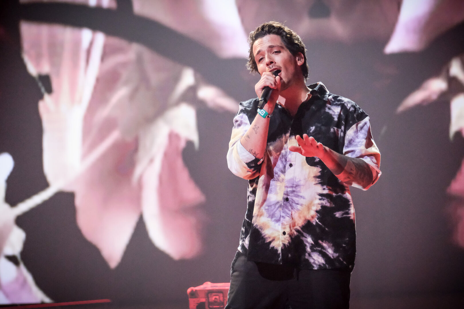 Melissa Naschenweng verschaut sich in Starmaniac