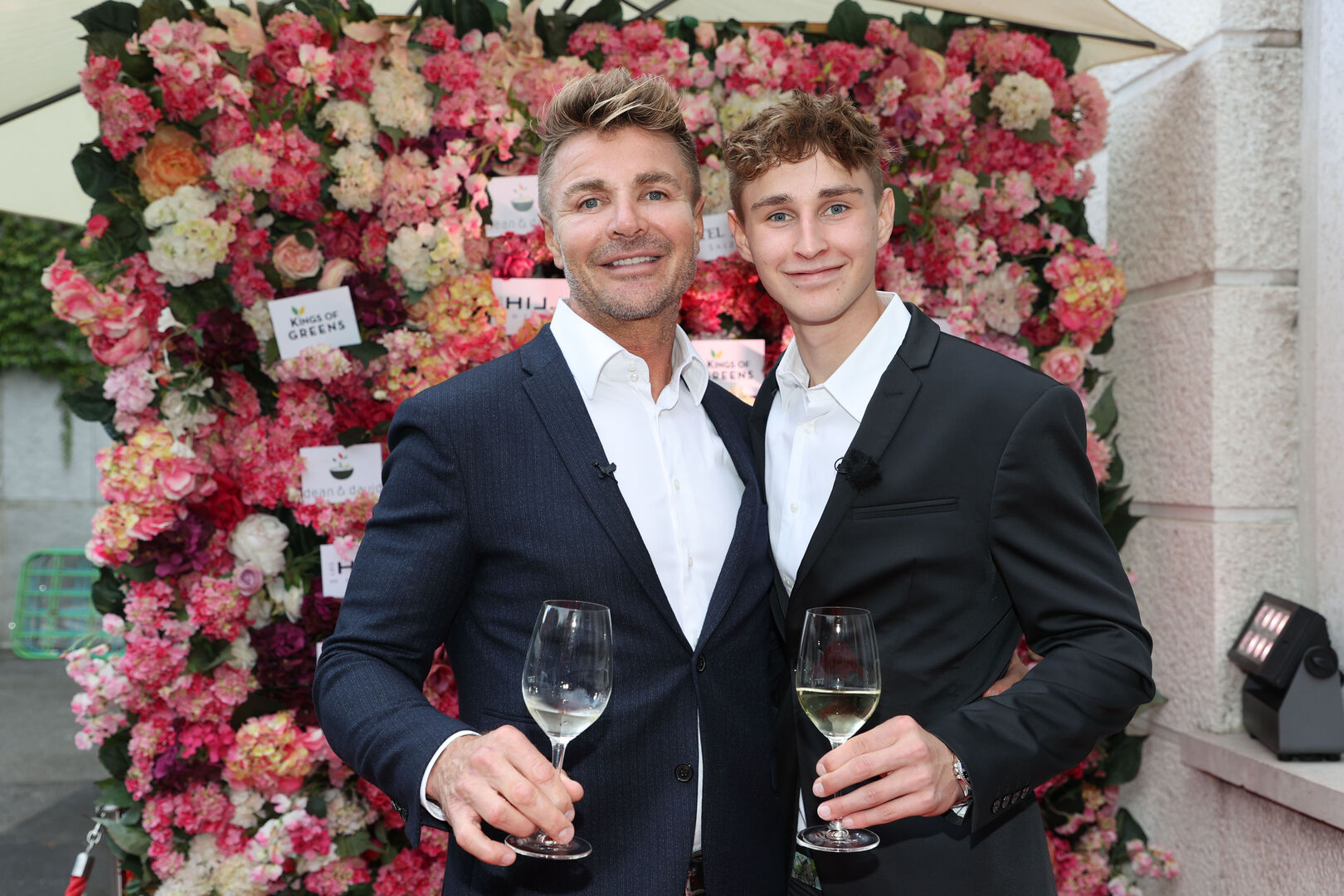 Leo Hillinger und sein Sohn Jack