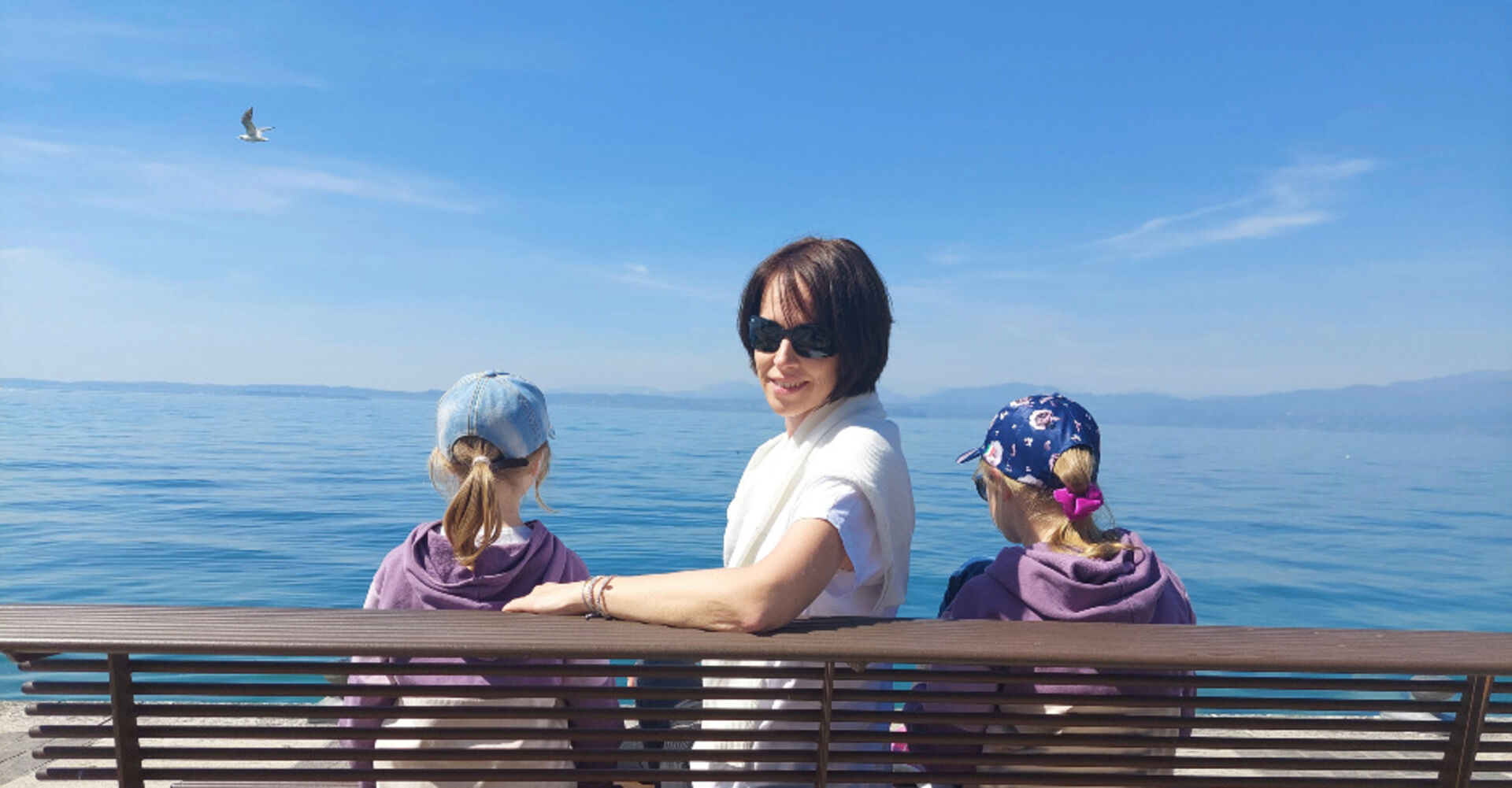 Dr. Oßberger mit Kindern