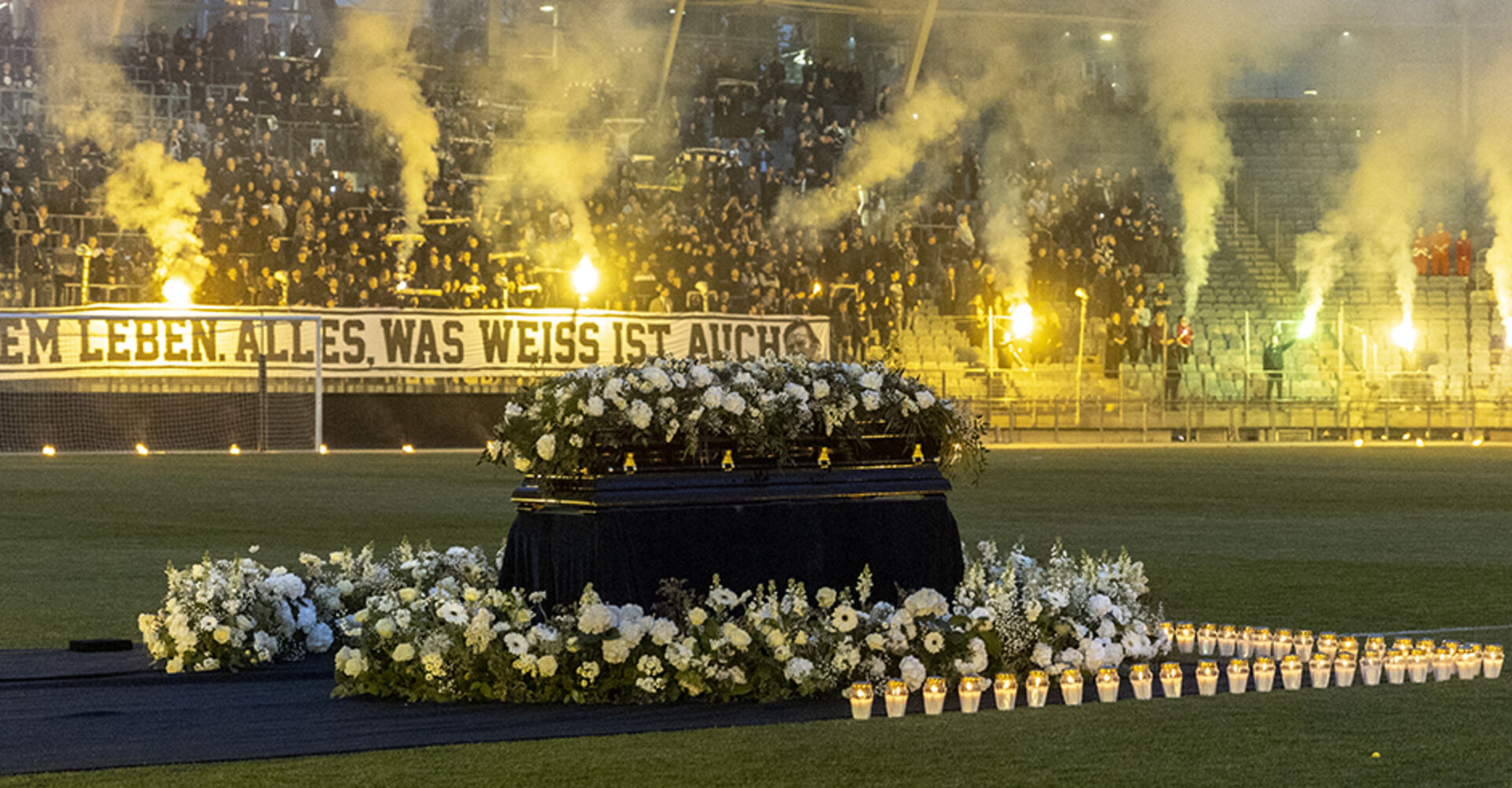 Aufbahrung von Ivica Osim in der Grazer Merkur Arena