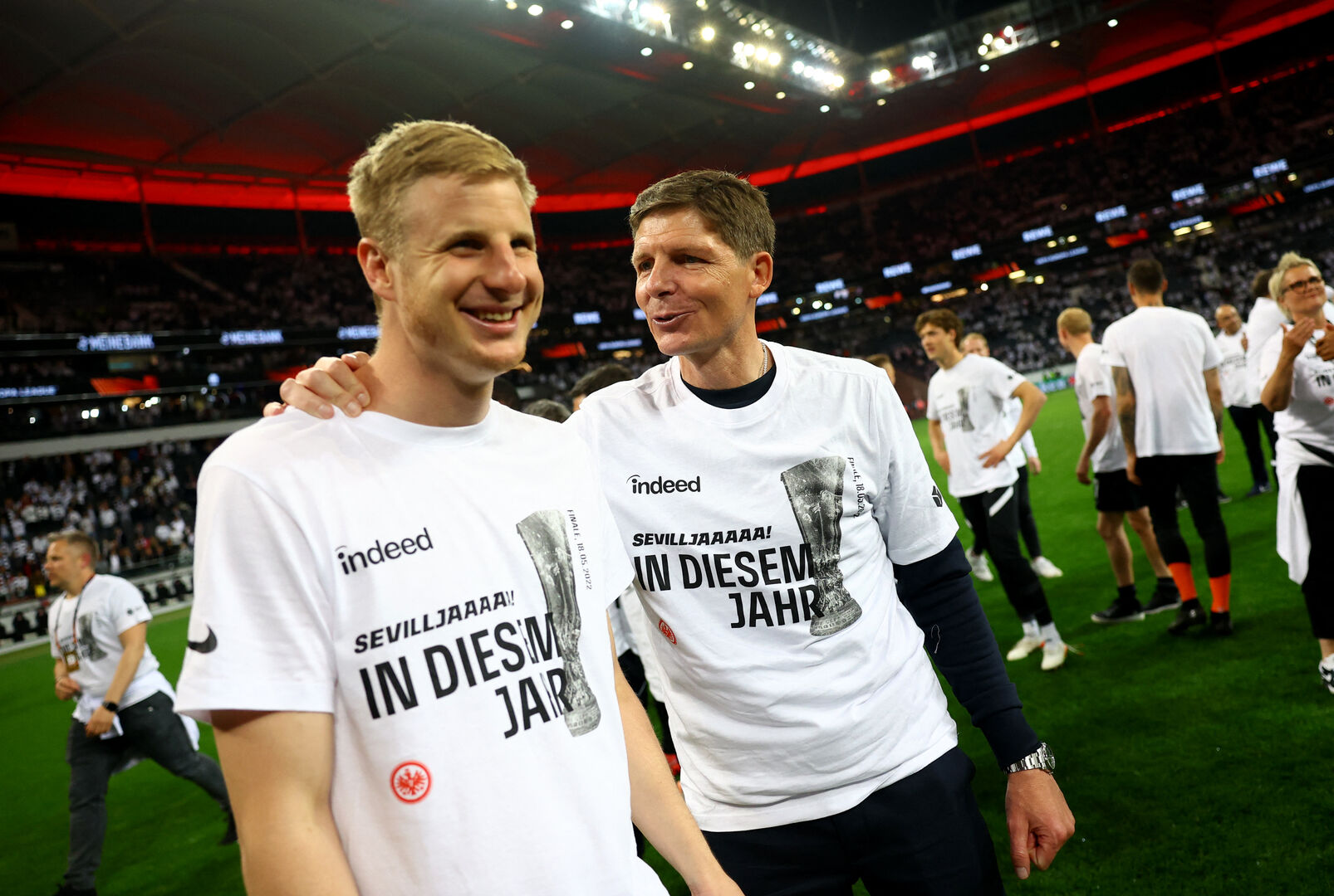 Martin Hinteregger und Trainer Oliver Glasner – die Frankfurter Erfolgsgaranten. | Credit: KAI PFAFFENBACH / REUTERS / picturedesk.com