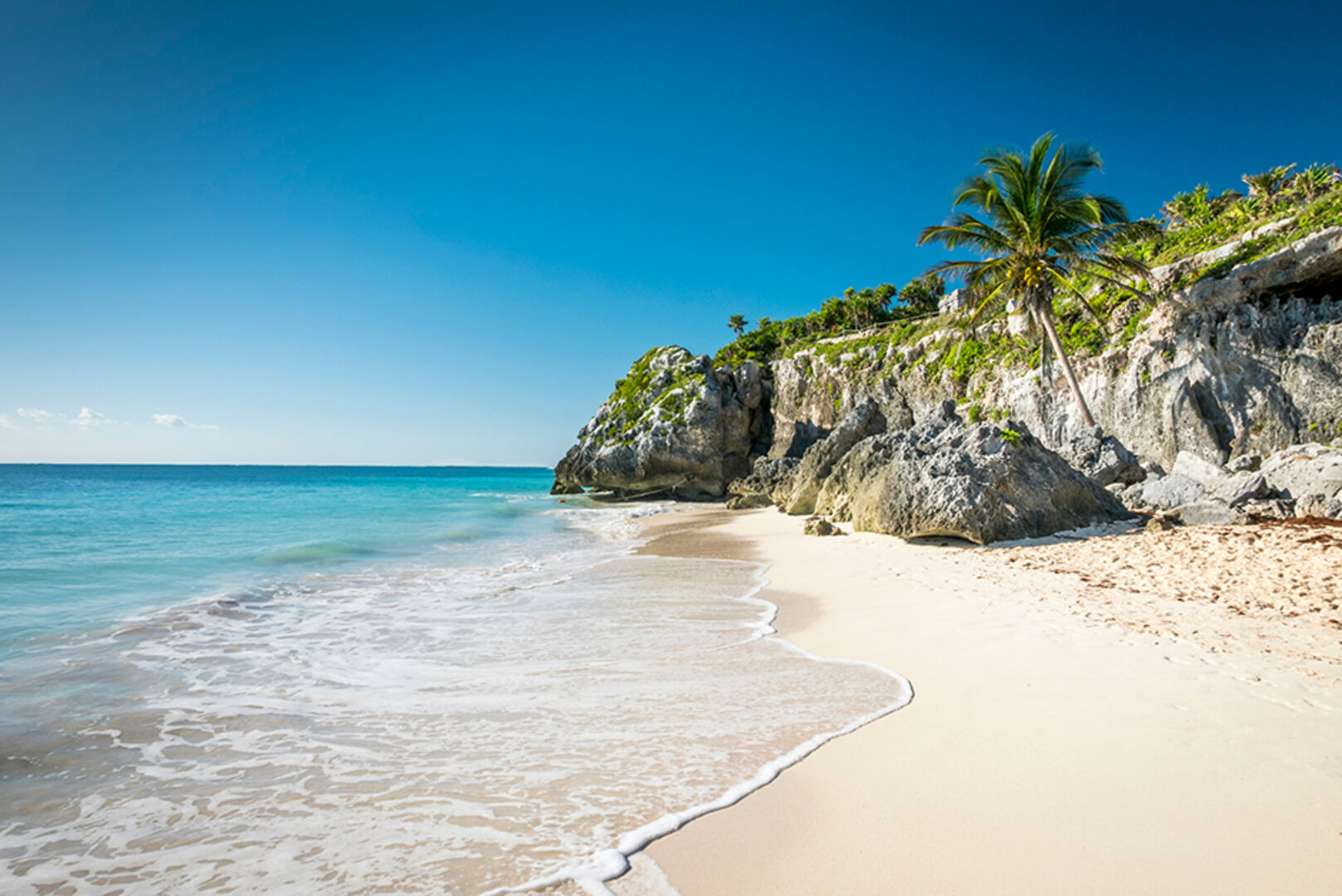 Der Strand von Tulum | Credit: iStock.com/tommasolizzul