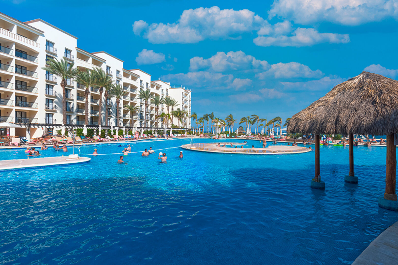 Zona Hotelera in Cancún | Credit: iStock.com/Elijah-Lovkoff