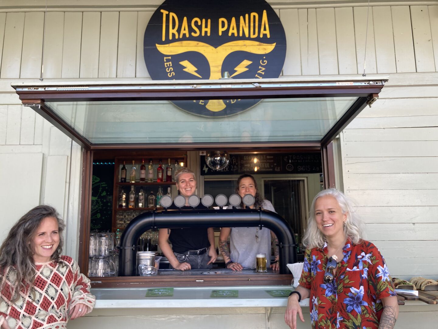 Trash Panda Cocktailbar Lendplatz