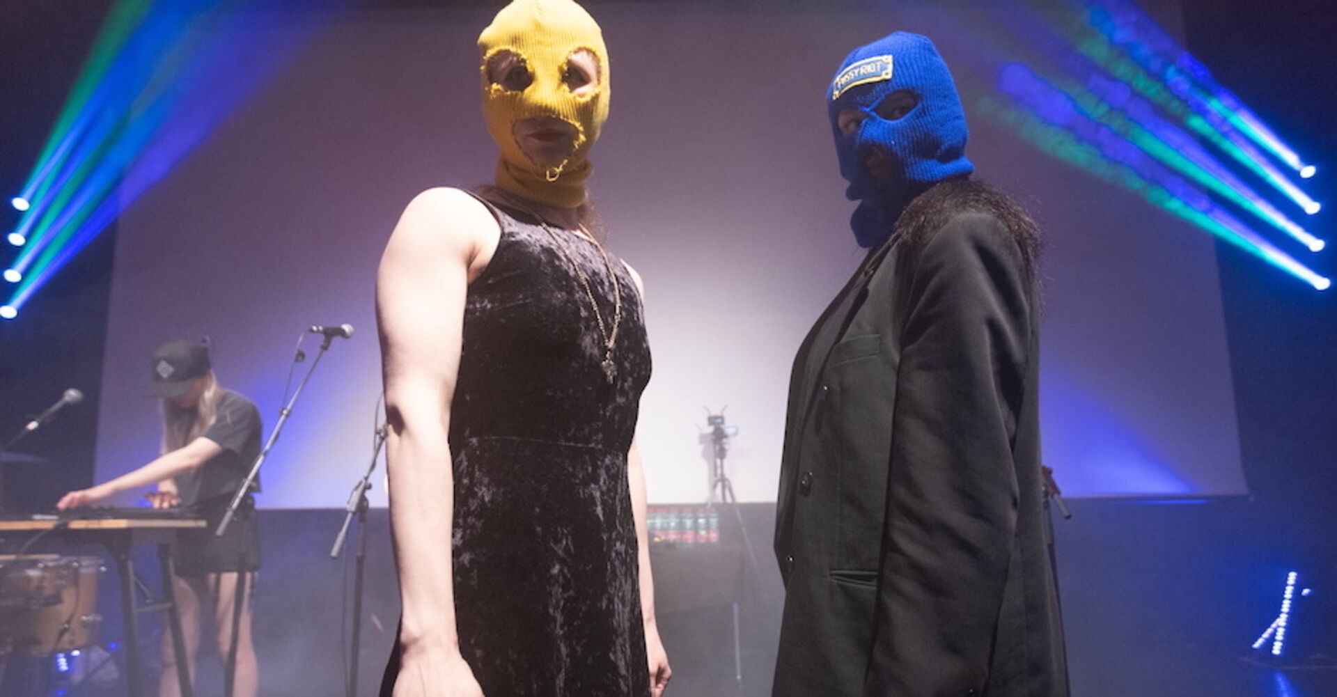 Porträt mit Sturmhauben