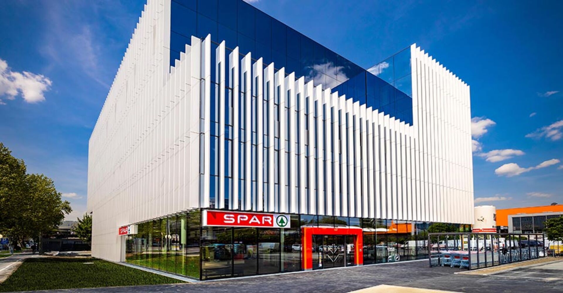 Neuer SPAR-Supermarkt gegenüber des Ostbahnhofs