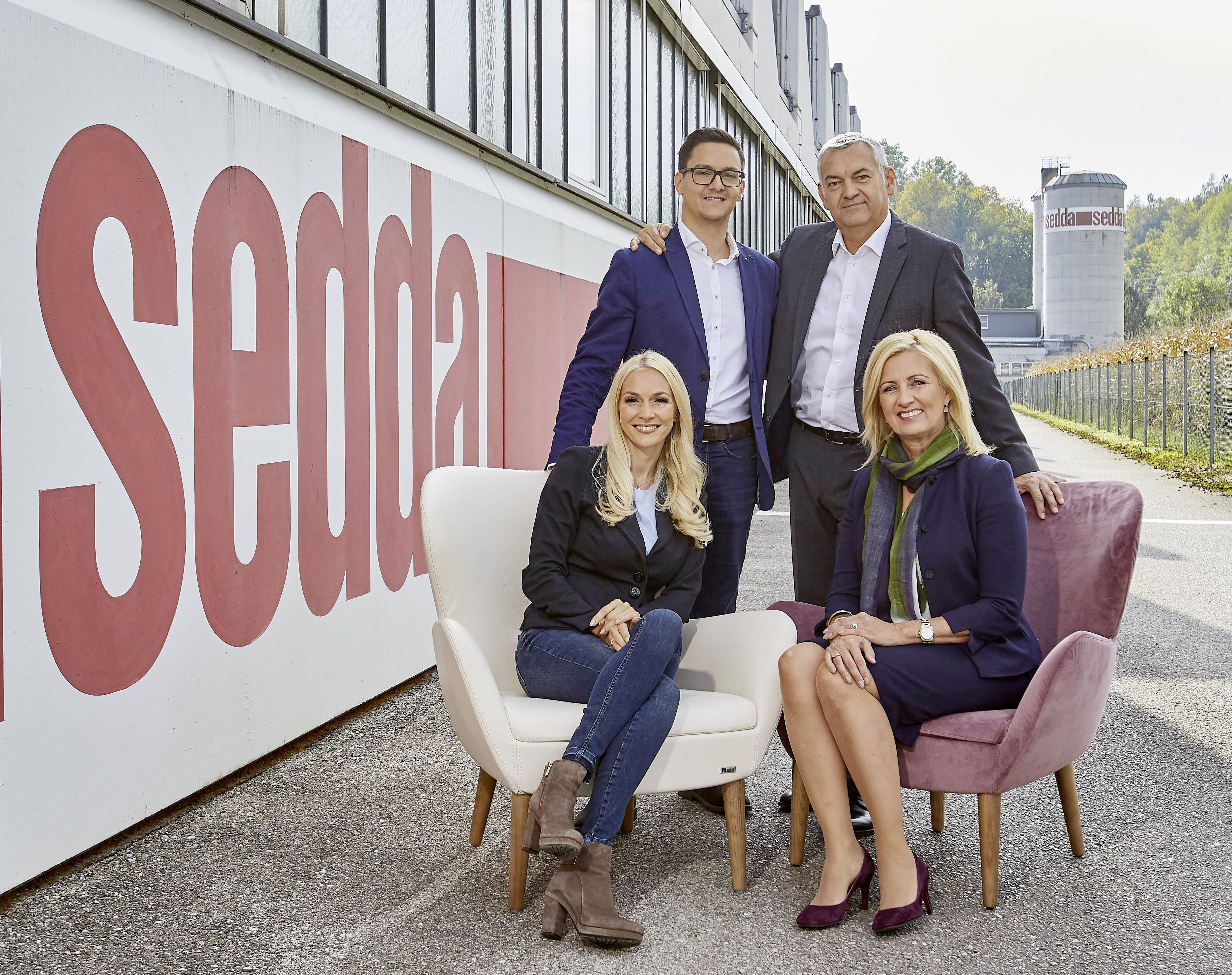 Johannes Ragailler, Anna-Maria und die Eltern Roland und Ursula Ragailler