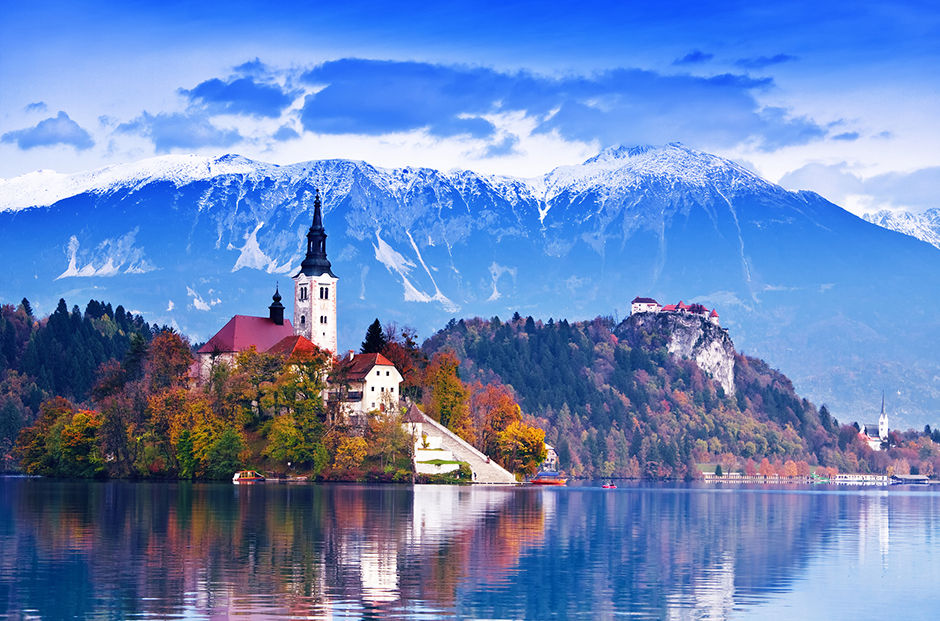 Der Bleder See im Spätherbst | Credit: iStock.com/Remedios
