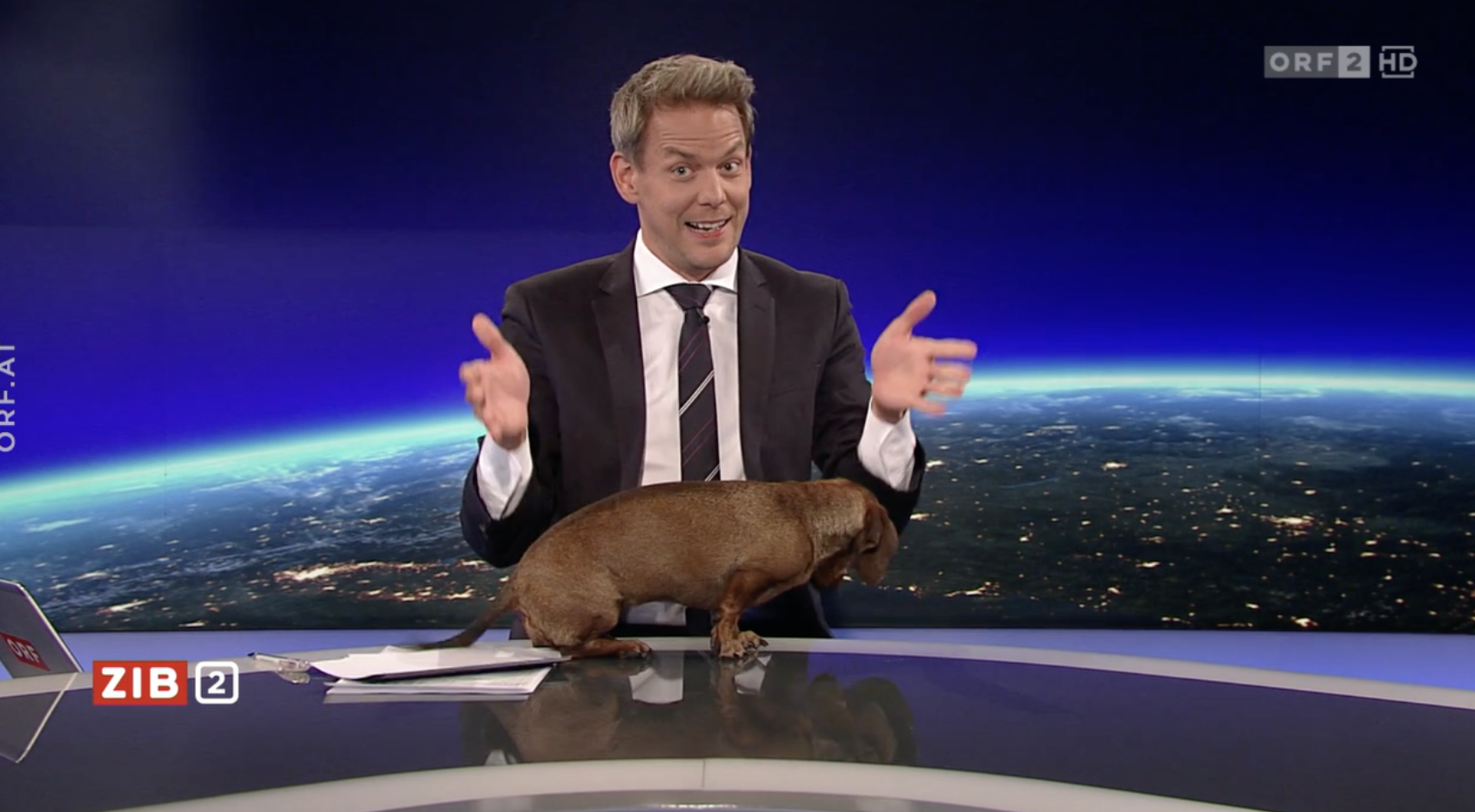Martin Thür mit Dackel I Credit: Screenshot/ORF