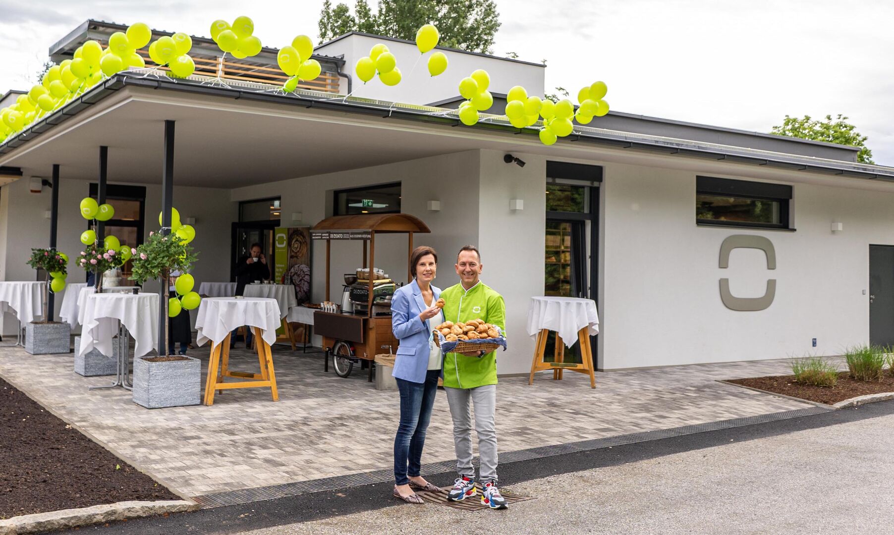 Michaela und Christian Ofner bei der Eröffnung