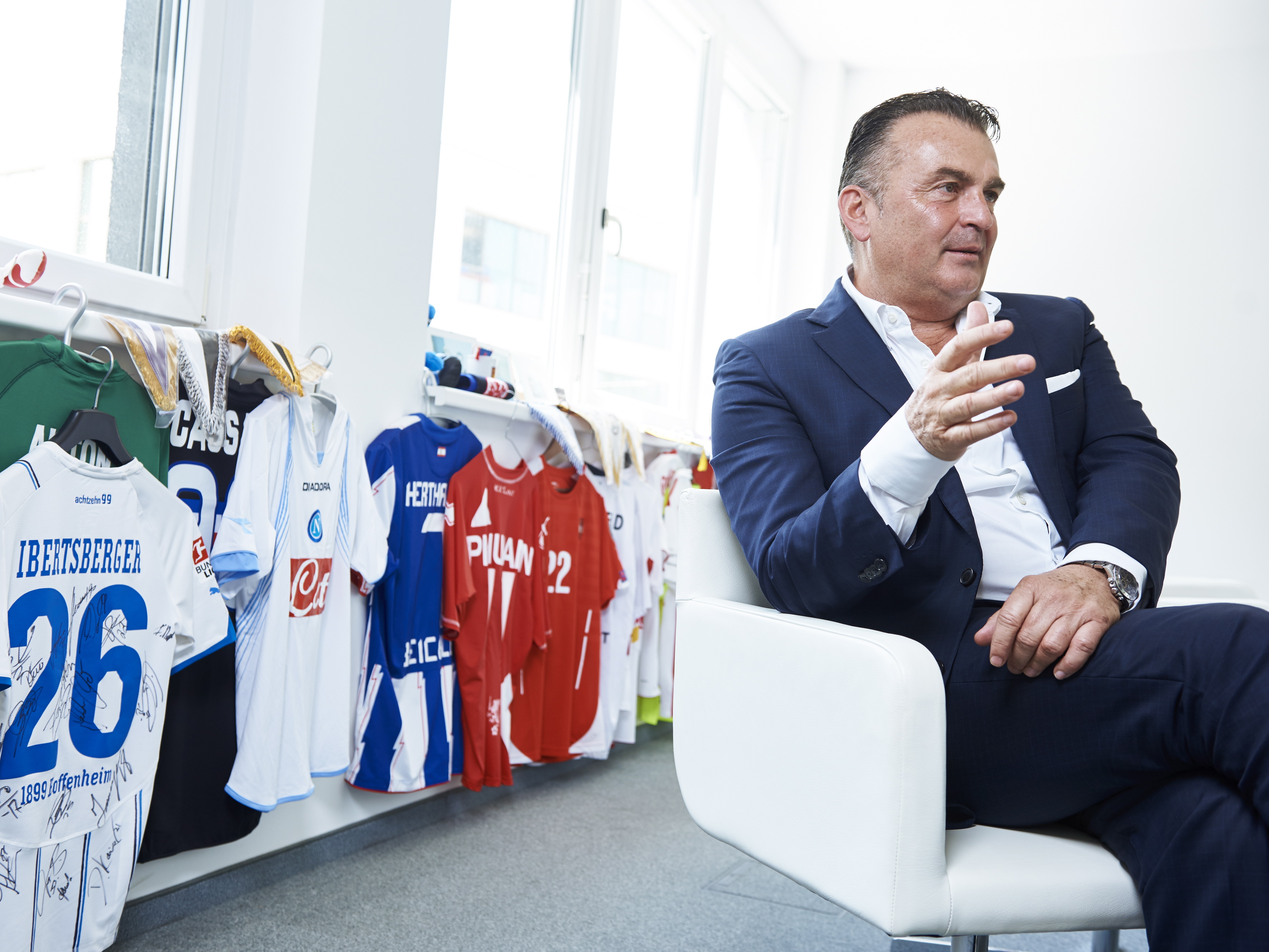 Maximilian Hagmayr, Spielerberater