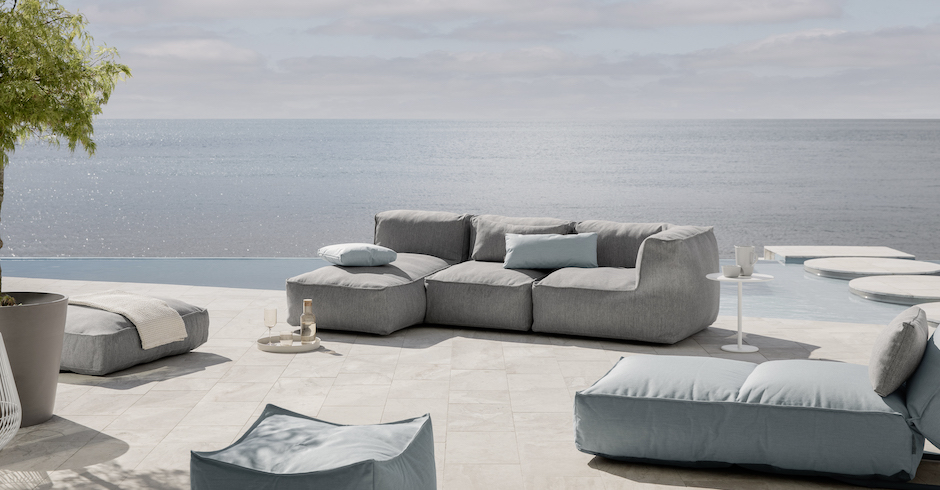 Graue Couch von Blomus | Credit: www.blomus.com, www.ambientedirect.com