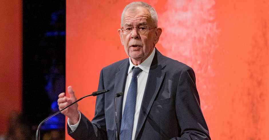 Bundespräsident Alexander Van der Bellen bei seiner Eröffnungsrede auf der Bühne der Bregenzer Festspiele