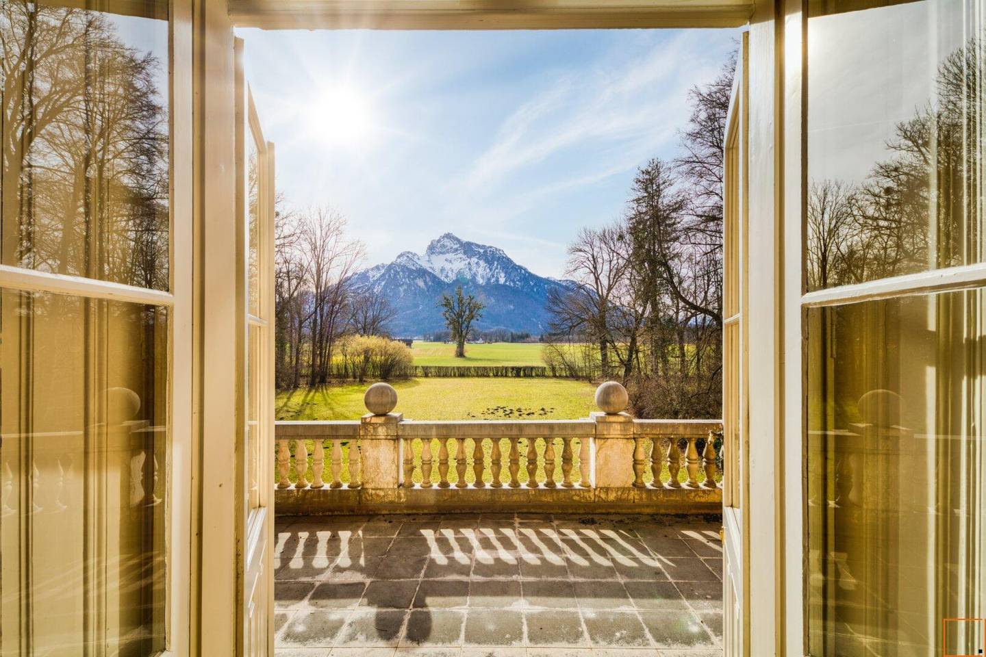Der Blick aus dem Fenster der Luxus-Immobilie