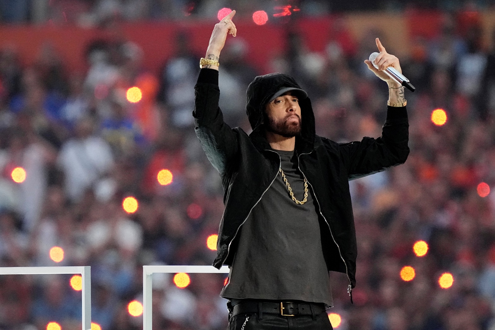 Eminem bei seinem Auftritt beim Superbowl 2022. | Credit: Ted S. Warren / AP / picturedesk.com