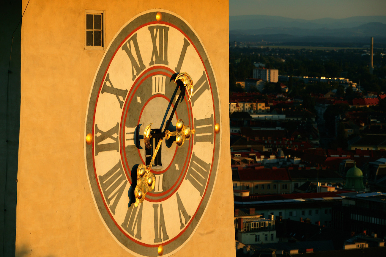 Ziffernblatt am Uhrturm