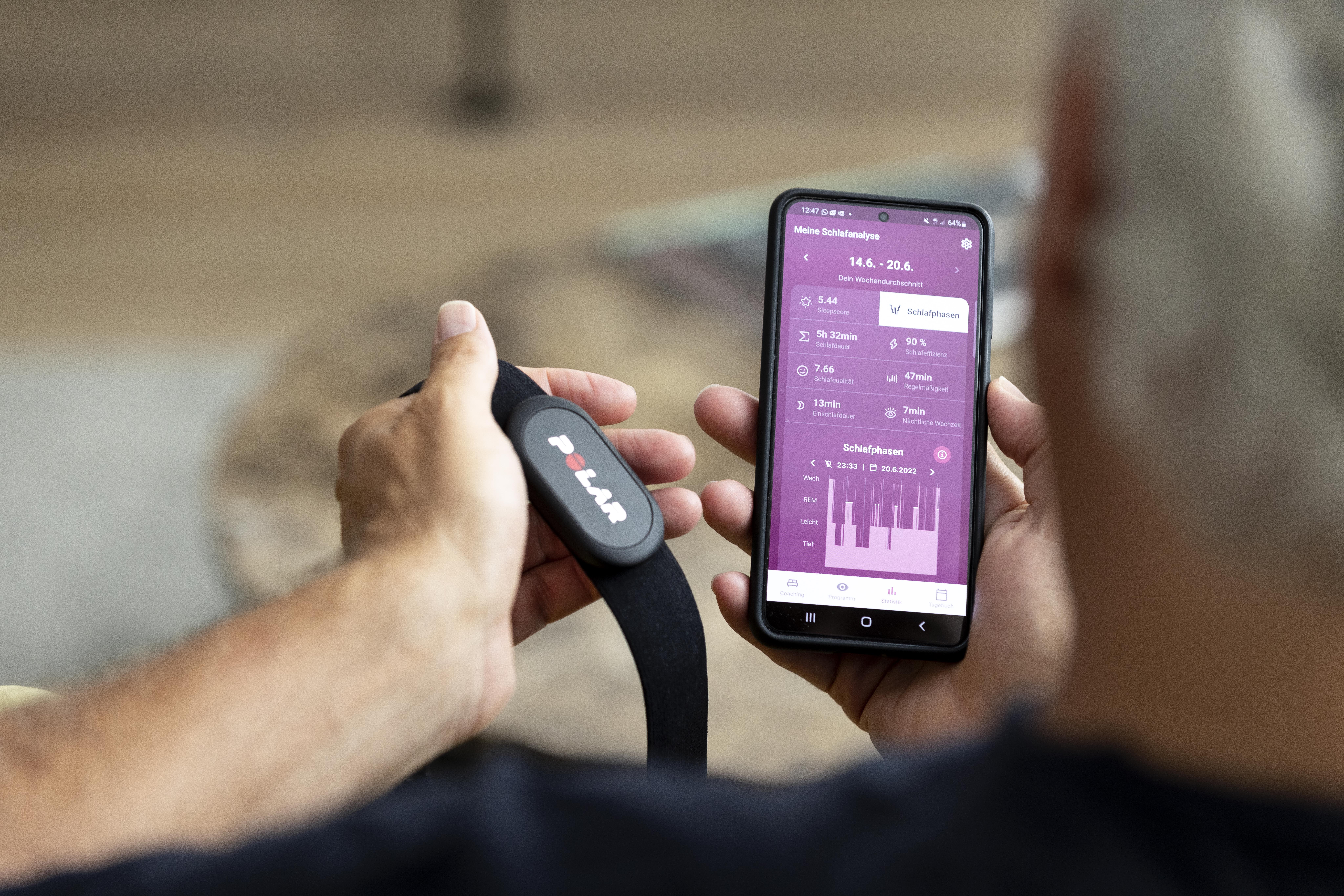 Smartphone und Herzfrequenzsensor | Credit: Erika Mayer