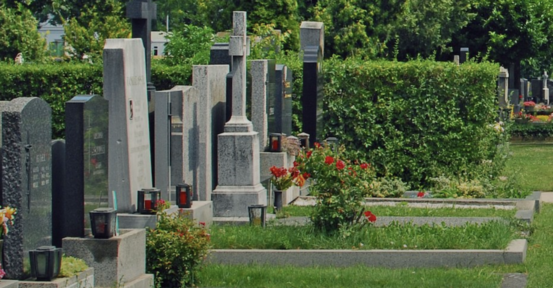 Gräber am Evangelischen Friedhof Matzleinsdorf | Credit: www.evang-friedhof.at/matzleinsdorf