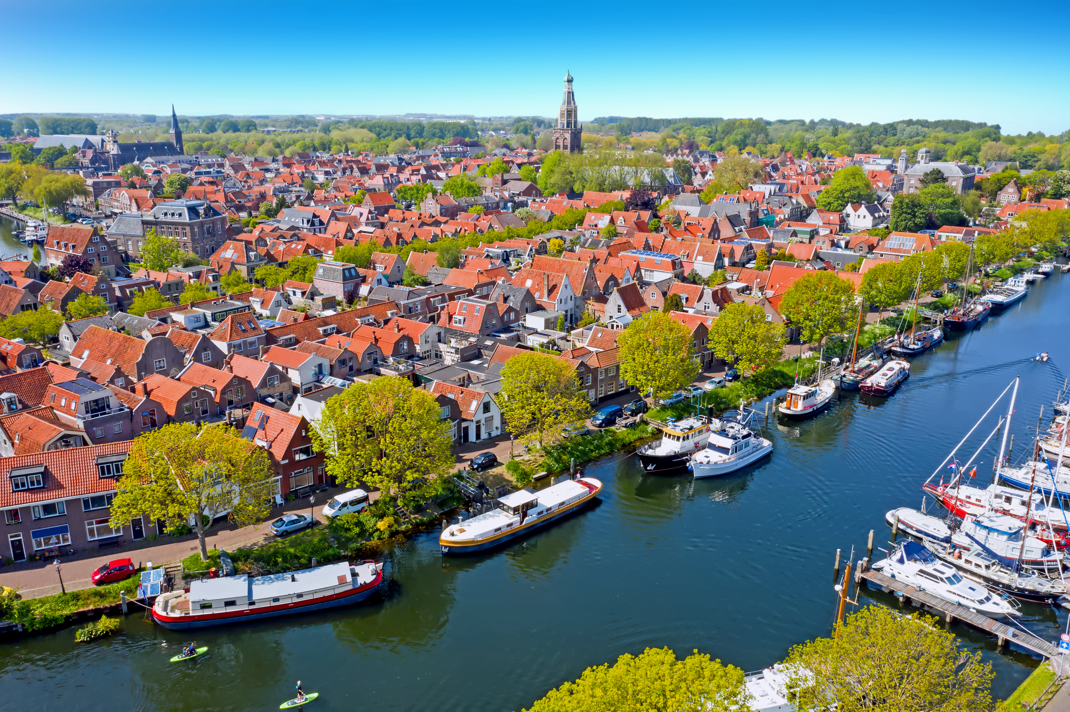 Stadt Enkhuizen aus der Luft fotografiert. | Credit: iStock.com/ Nisangha
