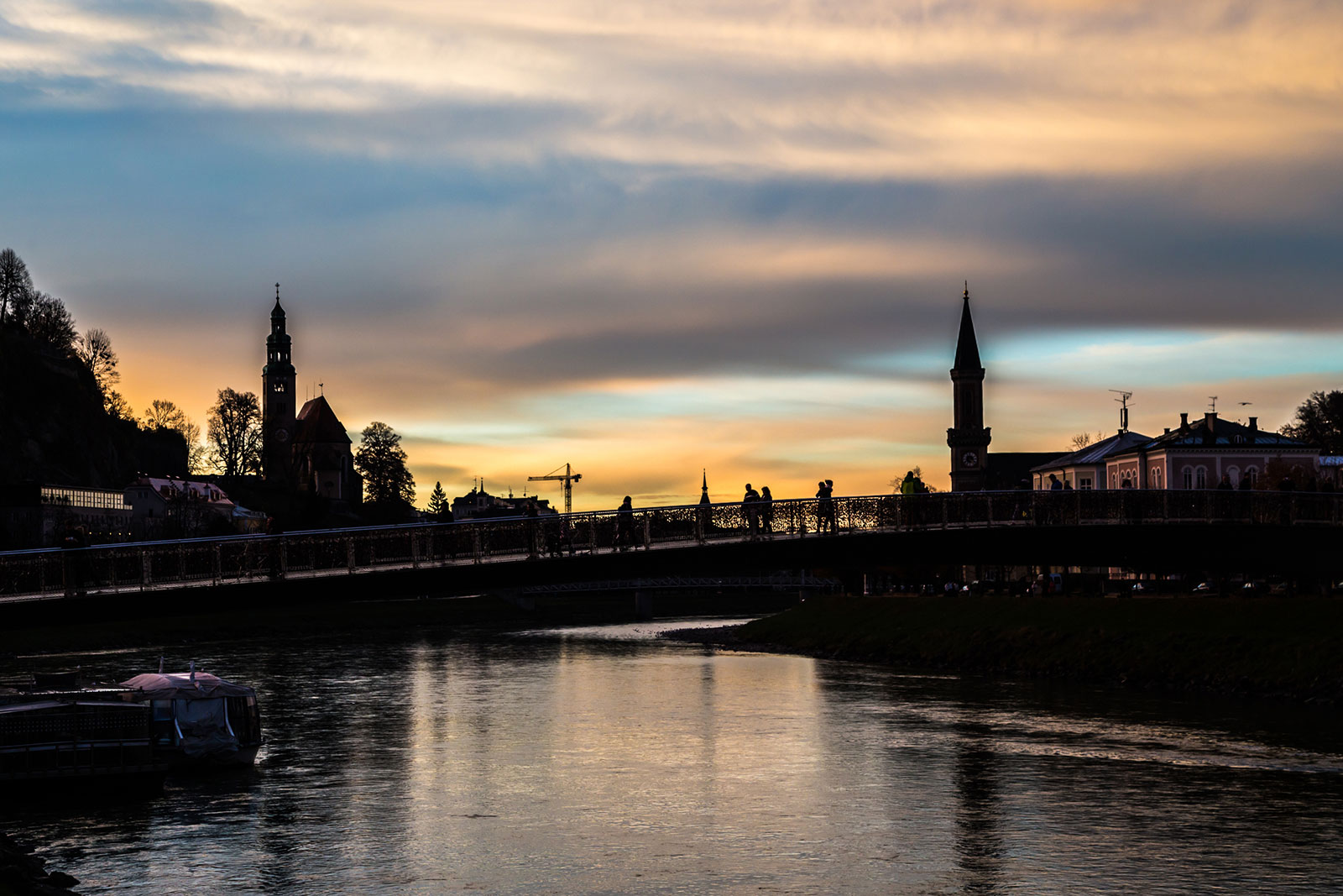 Die Salzach in der Abenddämmerung | Credit: iStock.com/zakaz86
